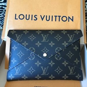 Brand New Large LV Kirigami pochette.